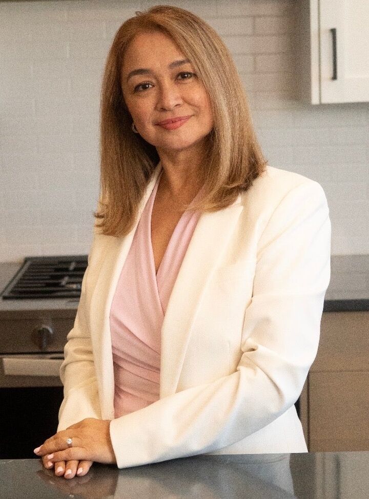 Joann Farhatnia, Real Estate Salesperson in Ogden, Momentum
