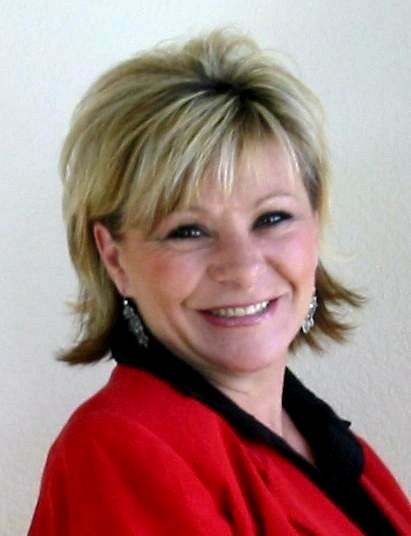 Claudette Medeiros, Associate Real Estate Broker in Tracy, Valley Central