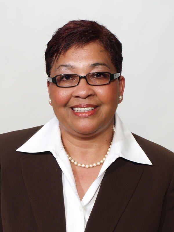 Peggy Richards, Real Estate Salesperson in Charleston, Triangle Group