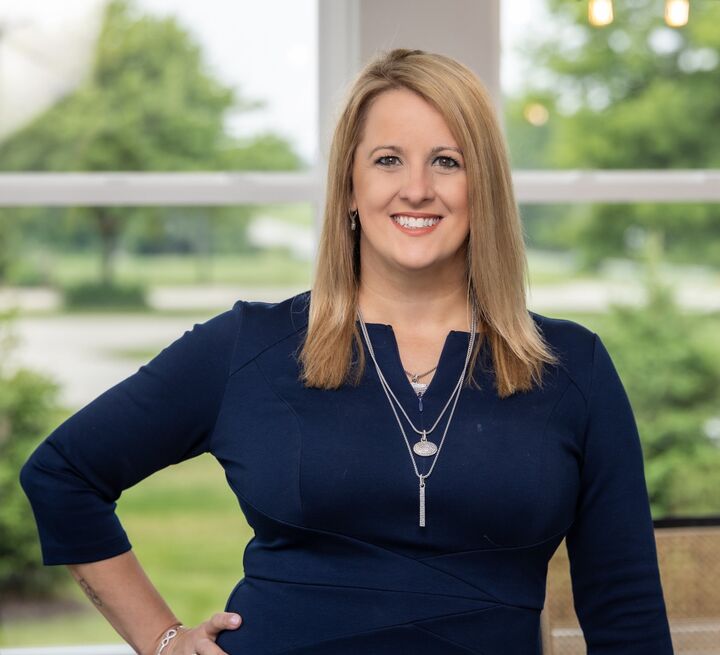 Lauren Younga,  in Clinton Township, Professionals