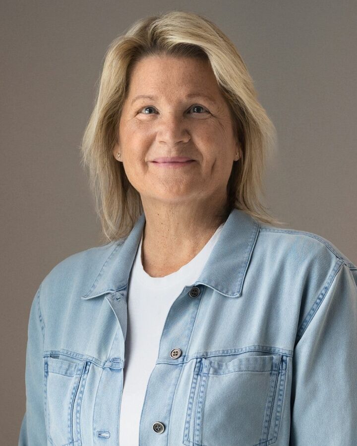 Wendy Schau, Real Estate Salesperson in Edinboro, Select, REALTORS