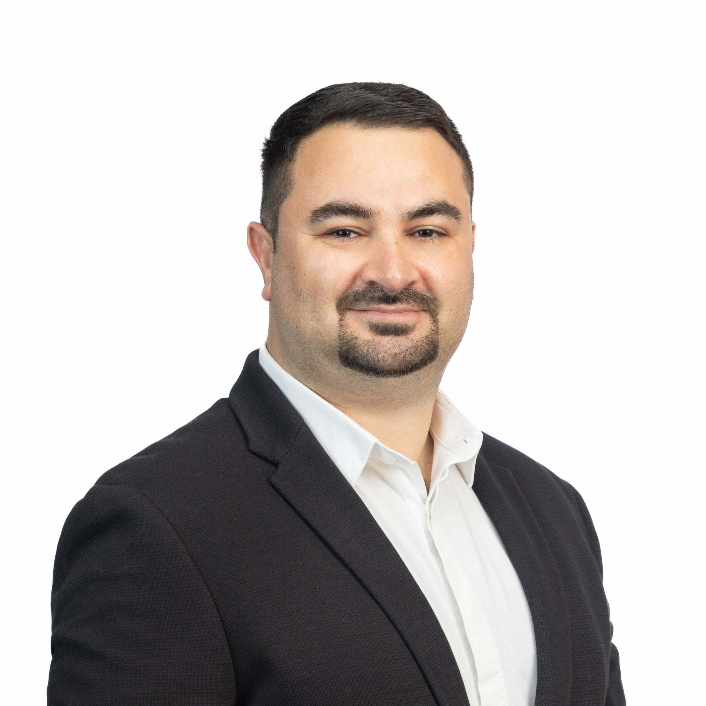 Elshan Aliyev, Sales Associate in Irvine, Platinum Properties