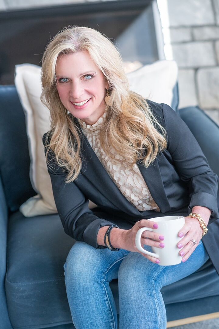 Sarina McNeel, Real Estate Salesperson in Elkhorn, The Good Life Group