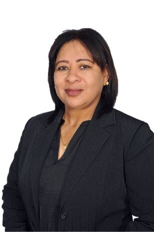 Carmen Baez,  in Guttenberg, Realty Group