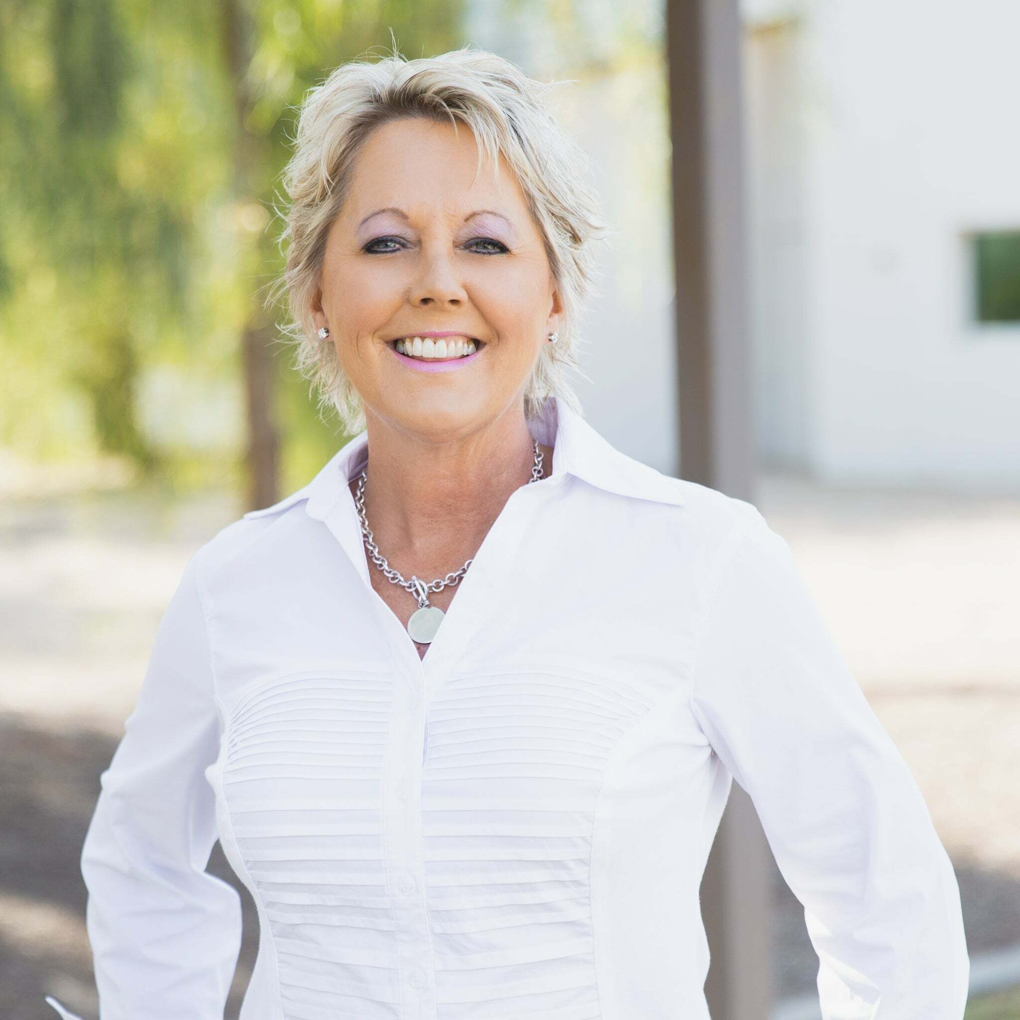Theresa Allan, Real Estate Salesperson in Mesa, S.J. Fowler