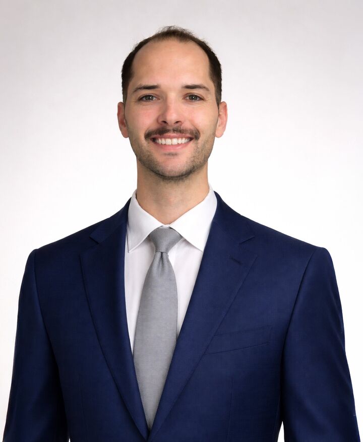 Dan Olson, Real Estate Salesperson in Flushing, Signature Realty