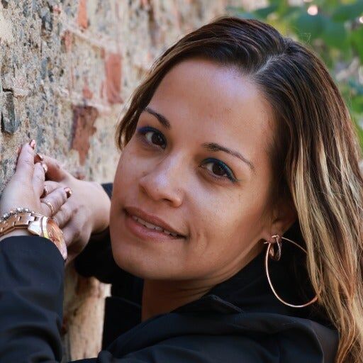 Liz Luciano, Real Estate Salesperson in Glastonbury, Executive Real Estate