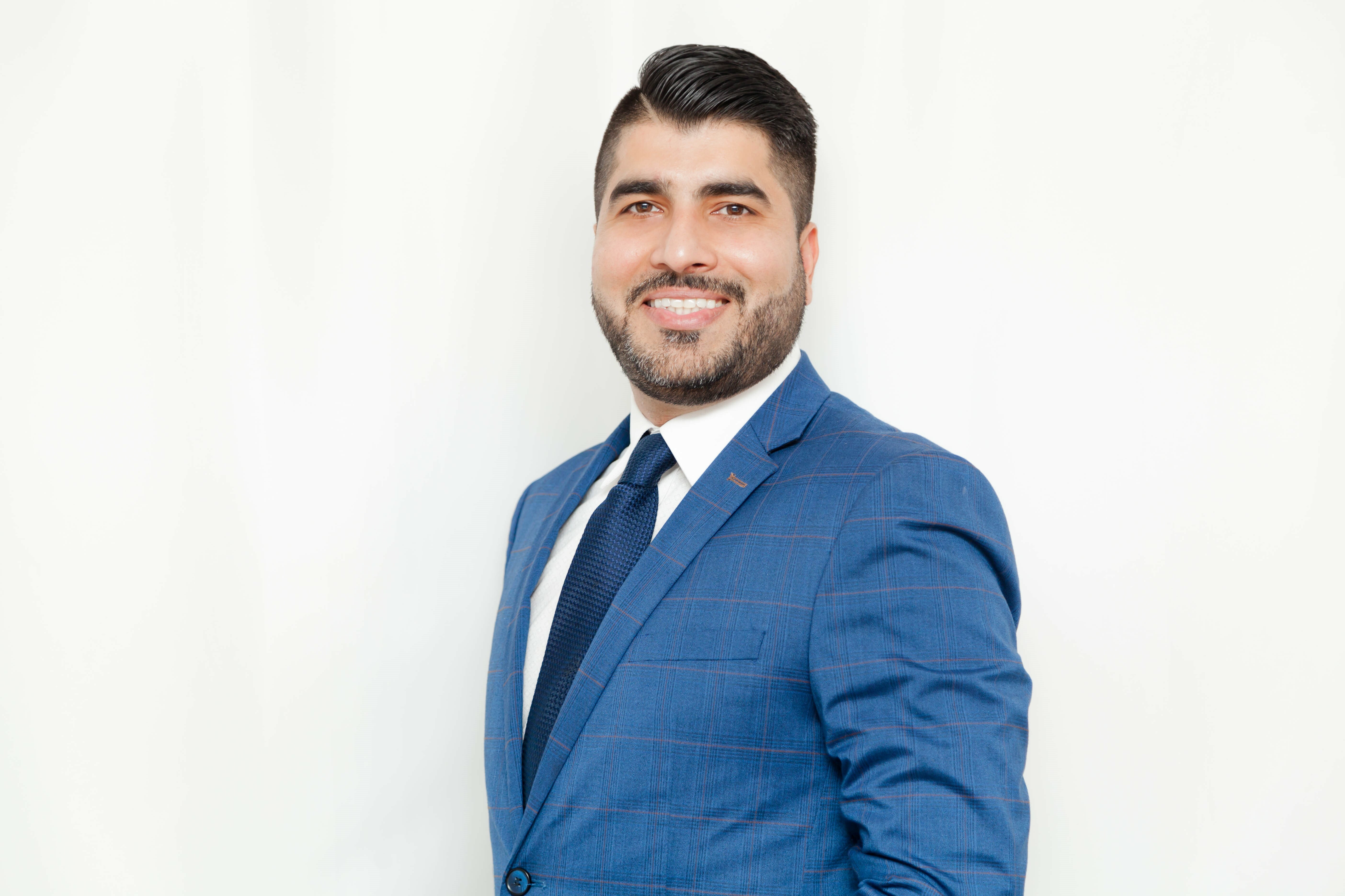 Omer Abbas, Sales Representative in Toronto, CENTURY 21 Canada