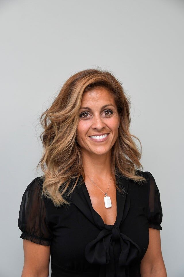 Nicole Canny, Associate Real Estate Broker in Orland Park, Circle