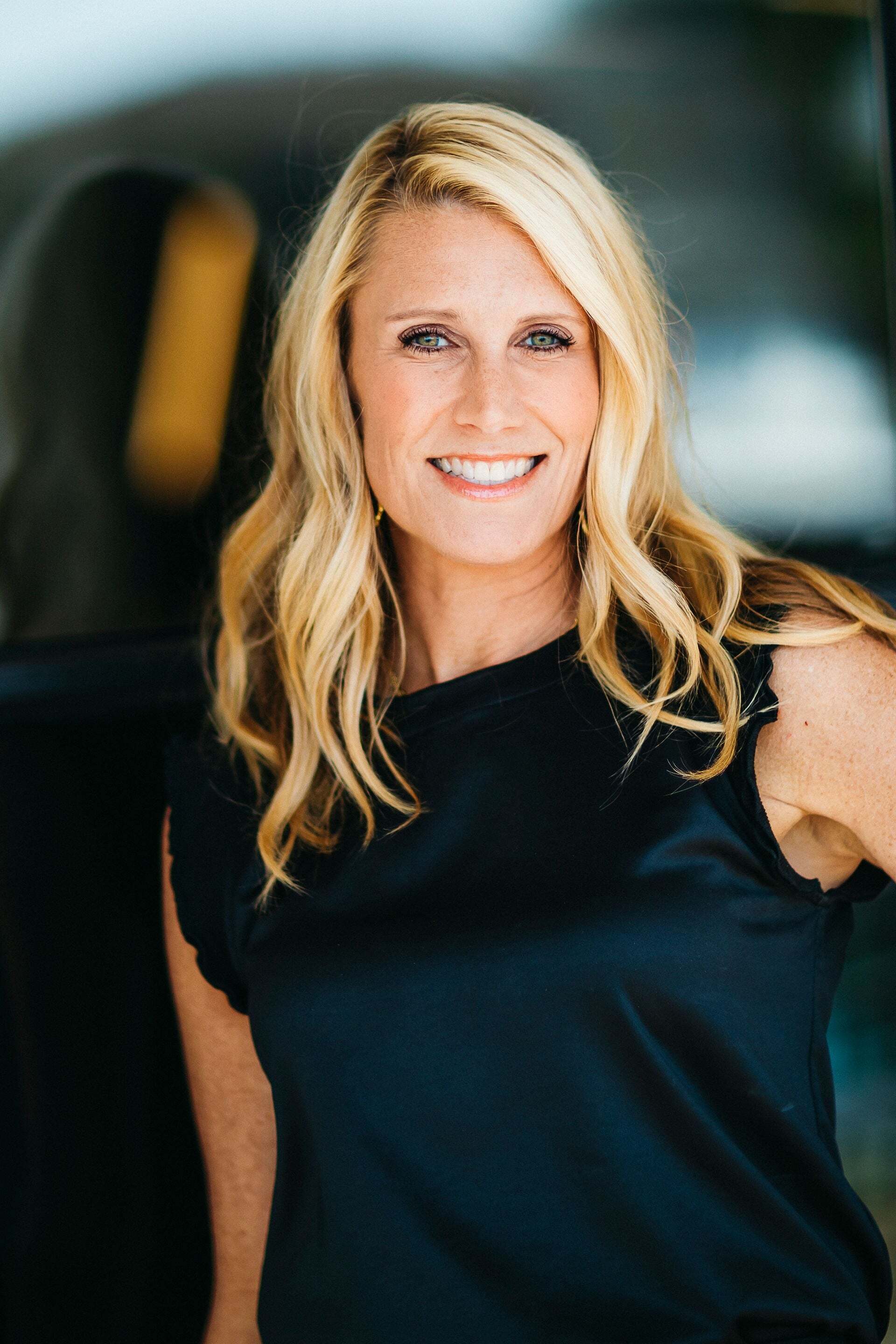 Elizabeth Gould, Sales Associate in Newport Beach, Southern California