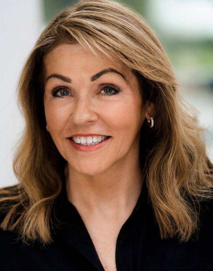 LaMonica Hummel, CRP, GMS-T, SGDS, VP/Relocation Director, Managing Broker in Seattle, Windermere