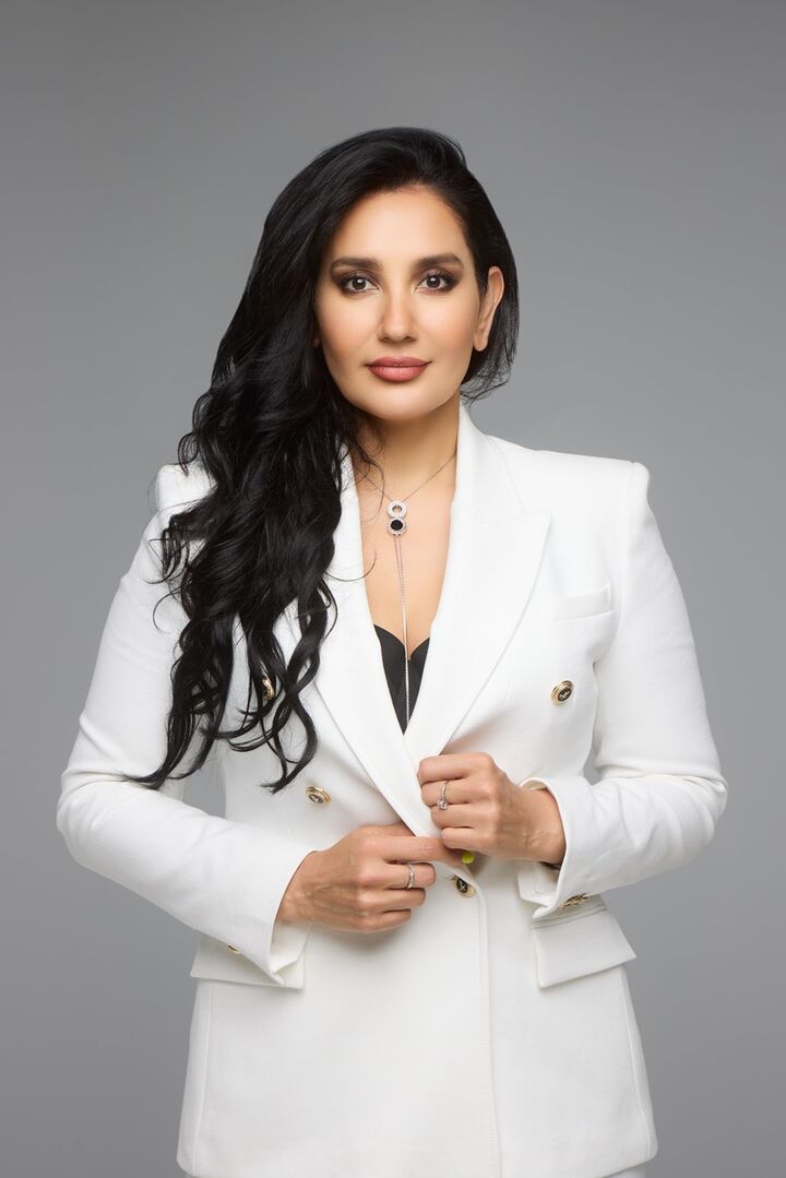 Atena Salehi, Sales Representative in Thornhill, CENTURY 21 Canada