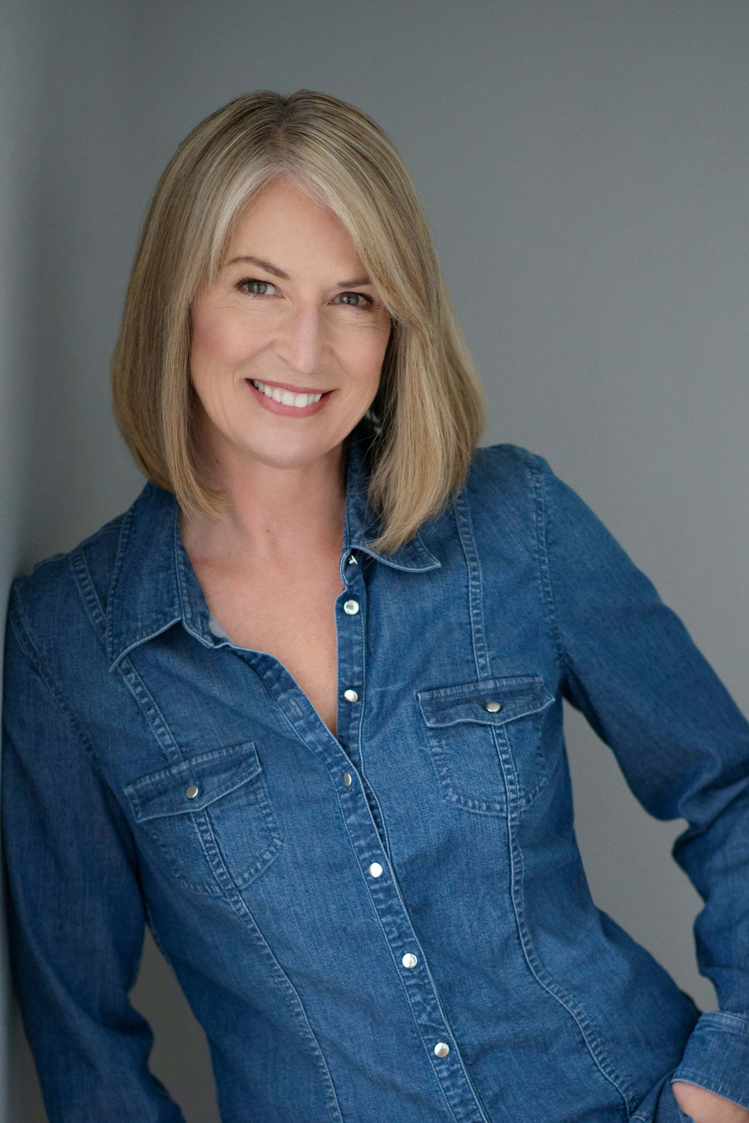 Angela 