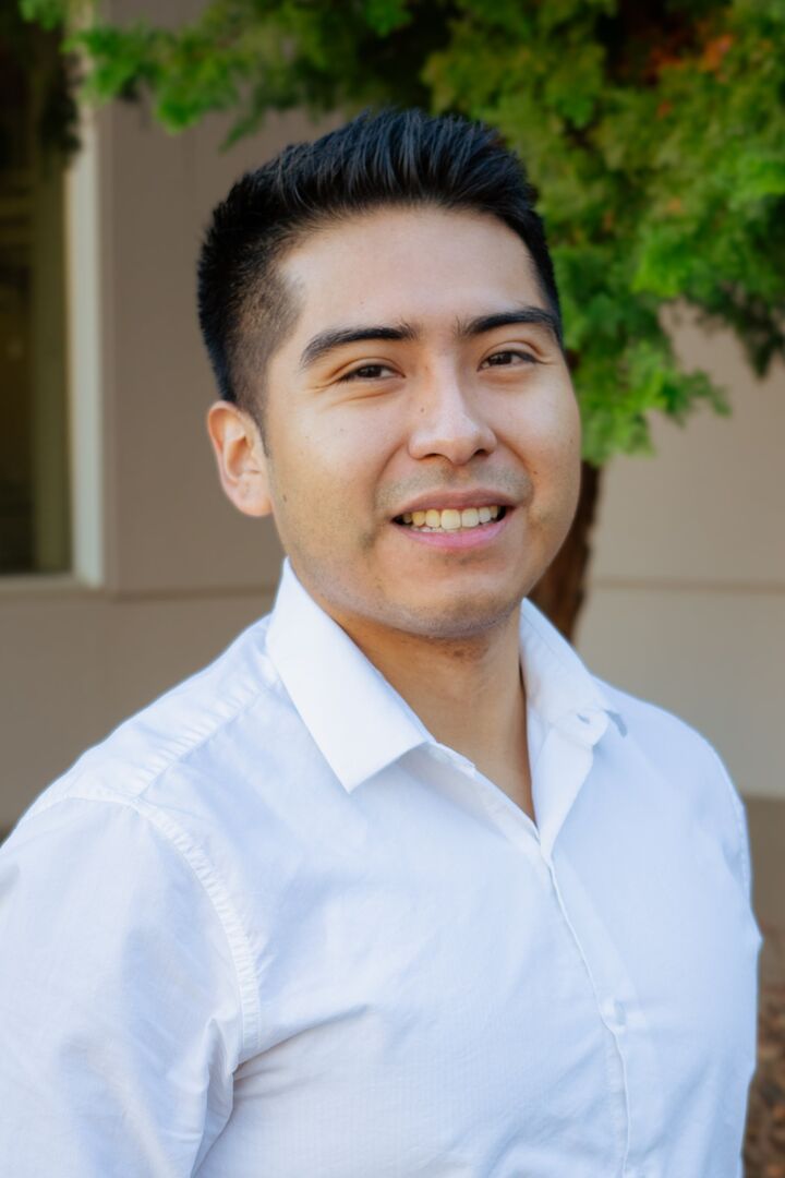 Edgardo Quiroz-Moreno, Real Estate Broker/Manager in Kennewick, Tomlinson