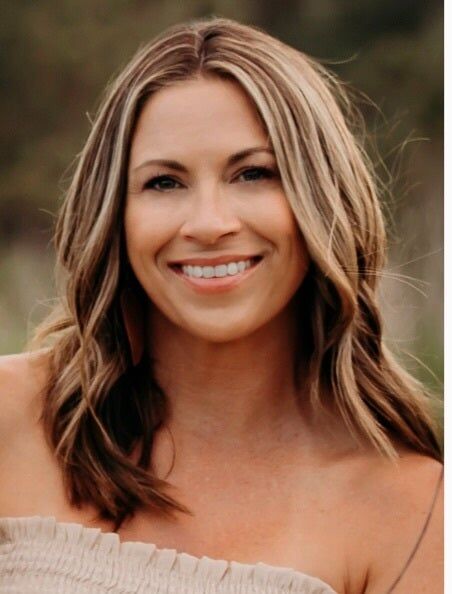 Kelly Deardorff, Sales Associate in Clermont, Hubbard Hansen