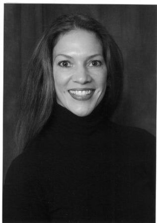 Laura Wescott, Real Estate Salesperson in Tracy, Select Real Estate, Inc.