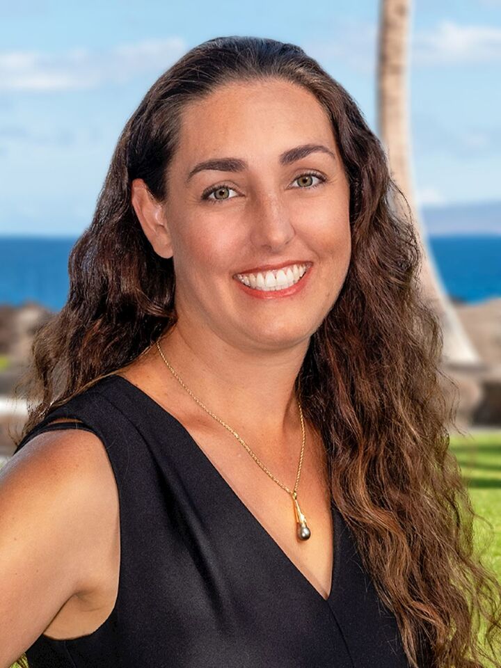 Wailana Herbst, Real Estate Broker in Hilo, Pacific Properties