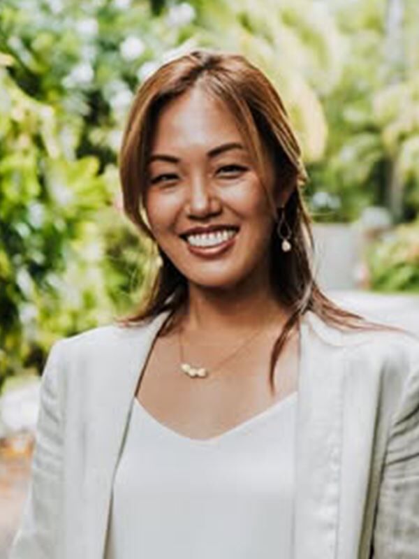 Jane Lee, Real Estate Salesperson in Honolulu, Pacific Properties