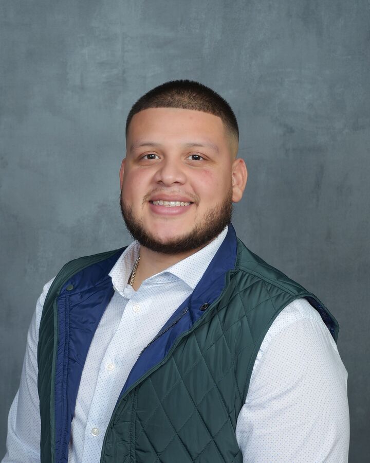 Josue Sandoval,  in Hauppauge, Realty Connect