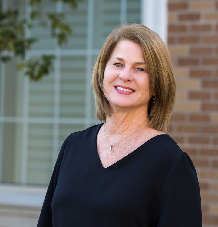 Suzanne Stewart,  in Baton Rouge, Bessette Flavin