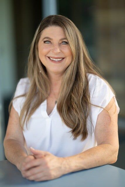 Jenny Morrow, Real Estate Broker in Salem, Professional Group
