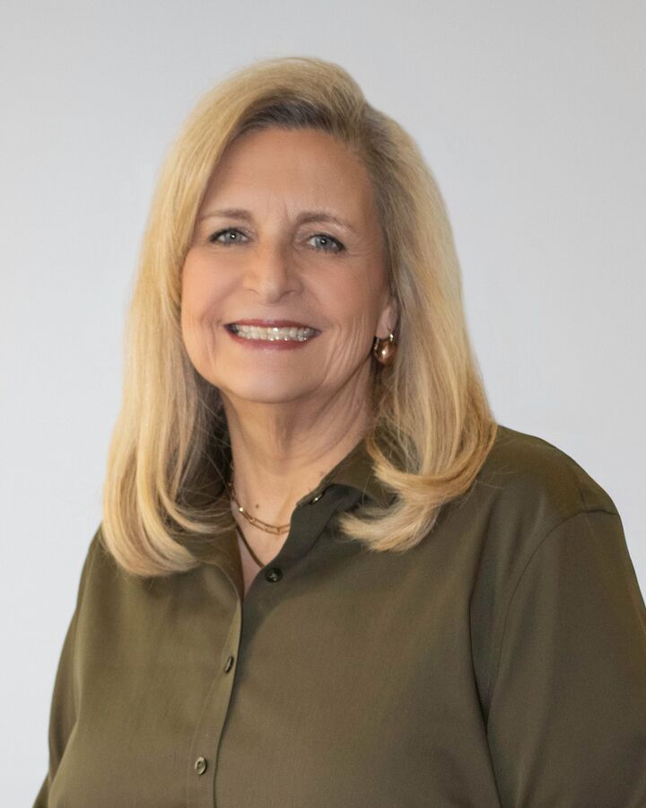 Barbara Taylor, Real Estate Salesperson in Allentown, Hearthside