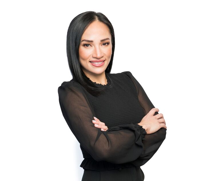 Thi Pope,  in London, Coldwell Banker Power Realty, Brokerage