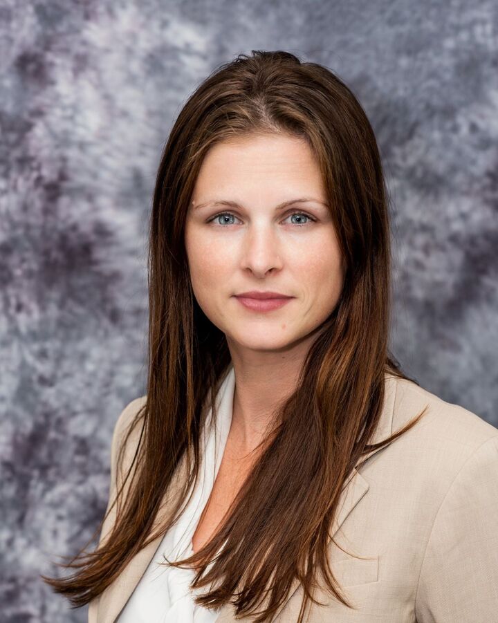 Alicia Carvalho, Real Estate Salesperson in Portsmouth, Topsail Realty