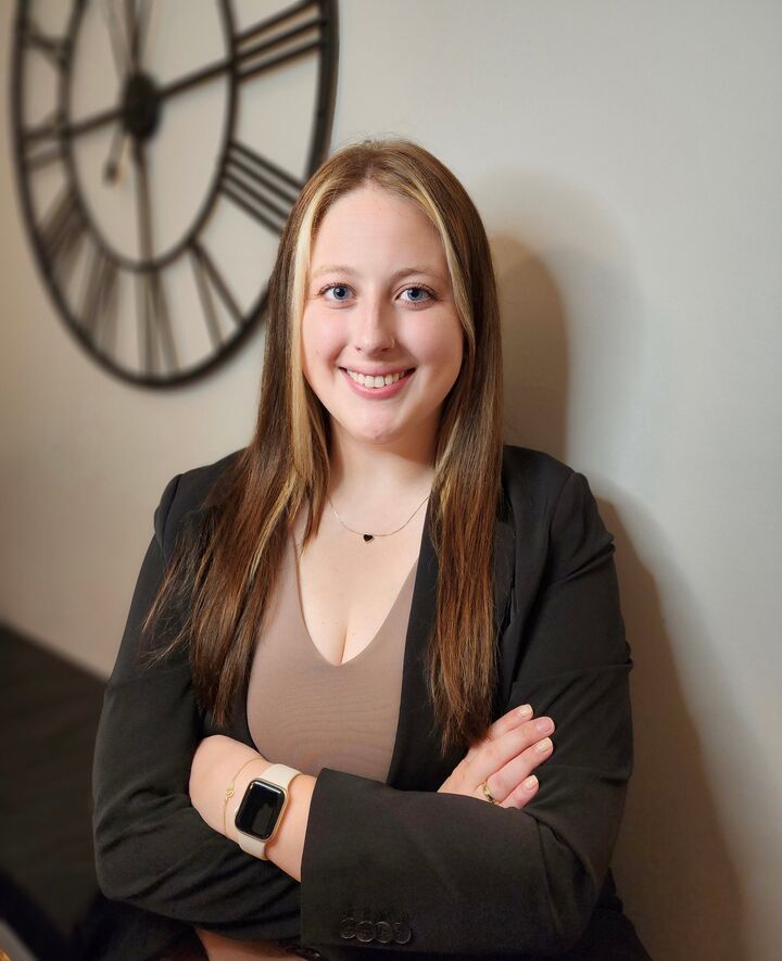 Taylor Craven, Real Estate Salesperson in Rochester, Professionals