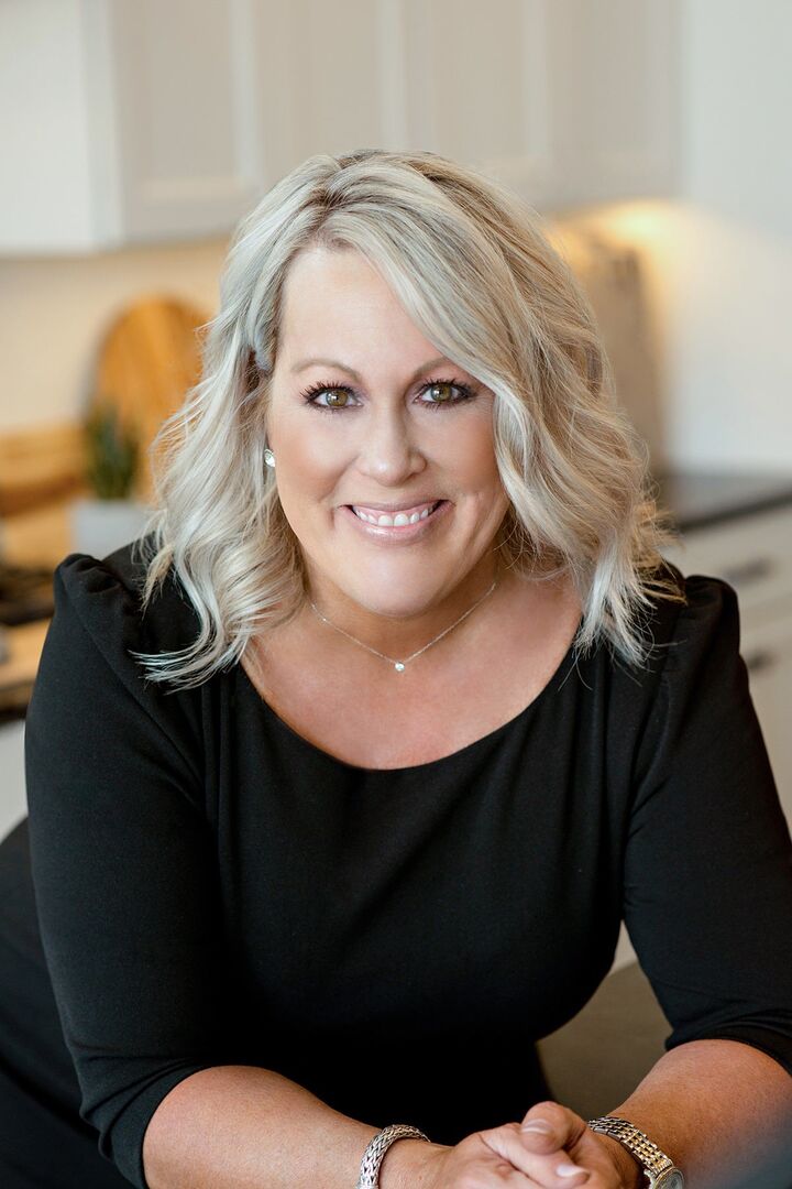 Marci Clark, Real Estate Salesperson in Colorado Springs, ERA Shields Real Estate