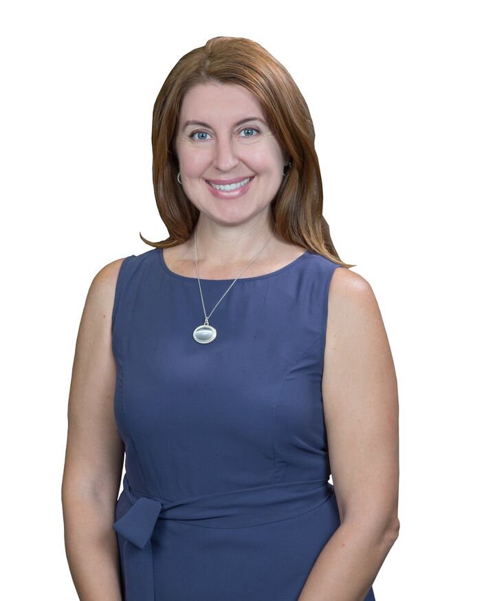 Anna McRae, Real Estate Salesperson in Canyon Lake, Associated Brokers Realty