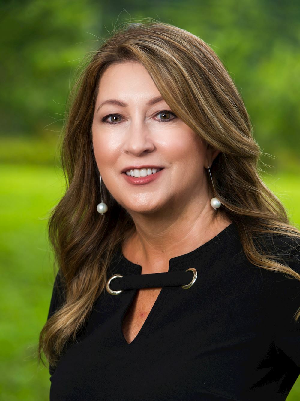 Marylu Surratt, Real Estate Salesperson in Honolulu, Pacific Properties