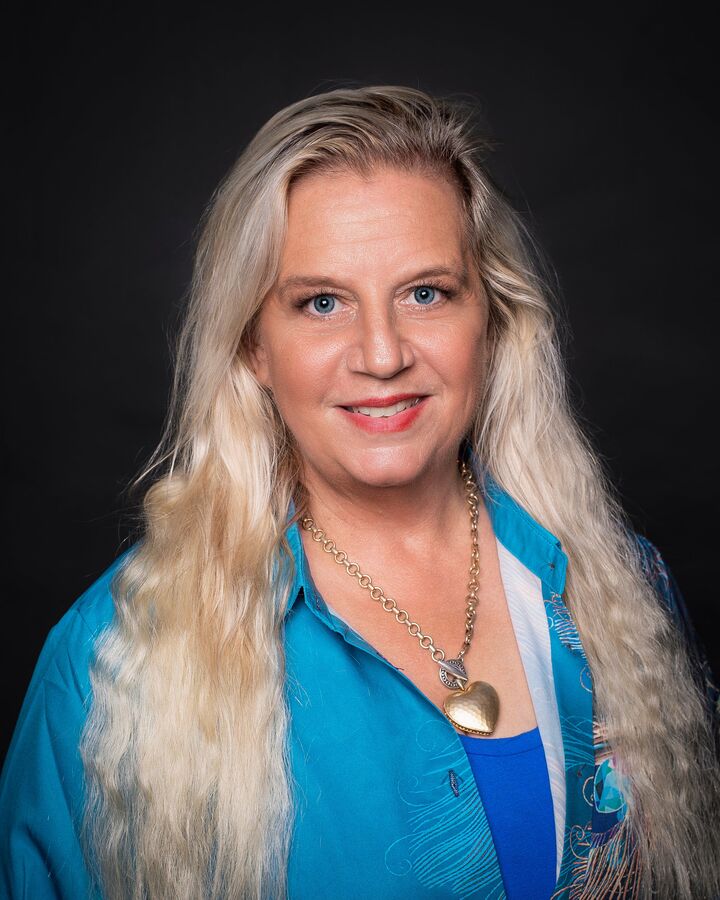 Lynne Garrett, Associate Real Estate Broker in Pottsboro, ERA Steve Cook & Co, Realtors