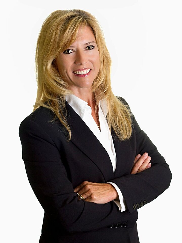 Mechele Cook, Real Estate Salesperson in Carlsbad, Affiliated