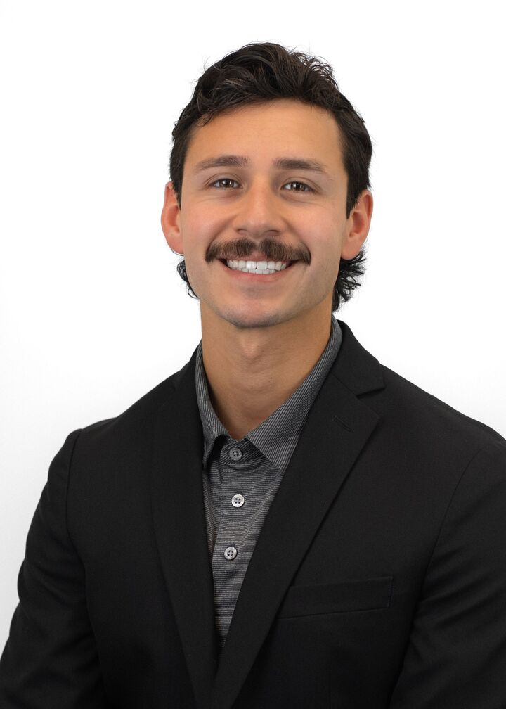 Miguel Chavez, Sales Associate in Richland, Tri-Cities