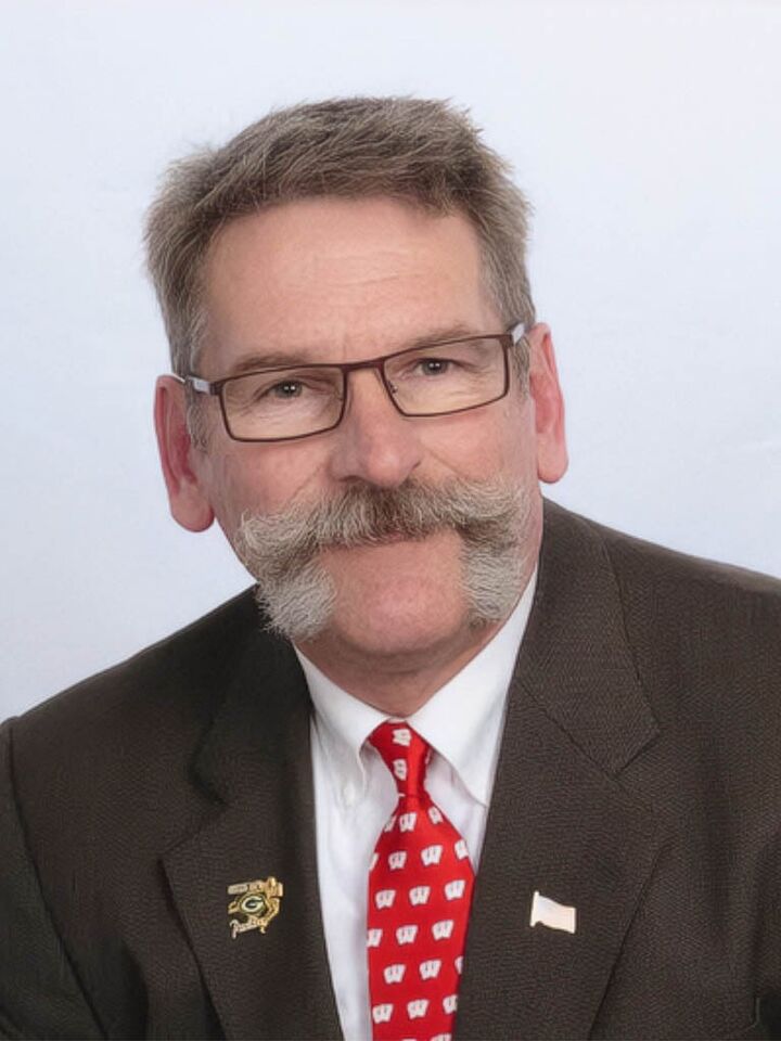 Wade Williams, Associate Real Estate Broker in Janesville, Affiliated