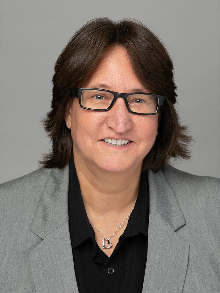 Julie Bolte, Real Estate Salesperson in Sun Prairie, Affiliated