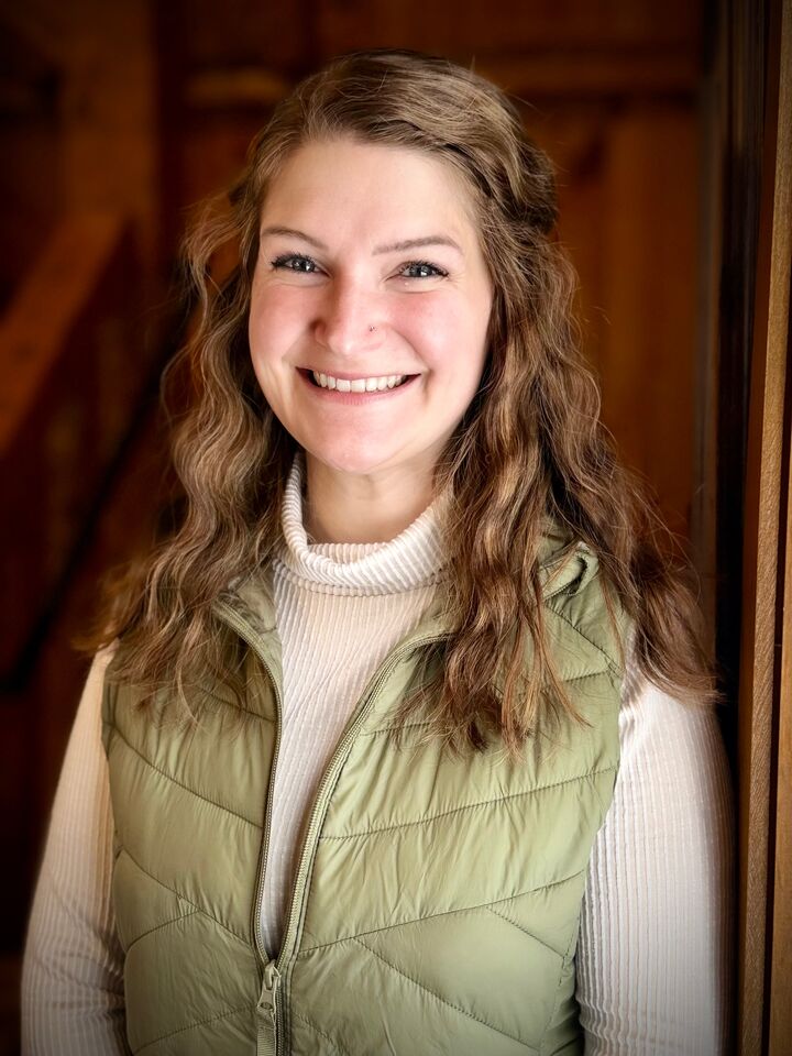 Kayce Holt, Real Estate Salesperson in Siren, Property Professionals