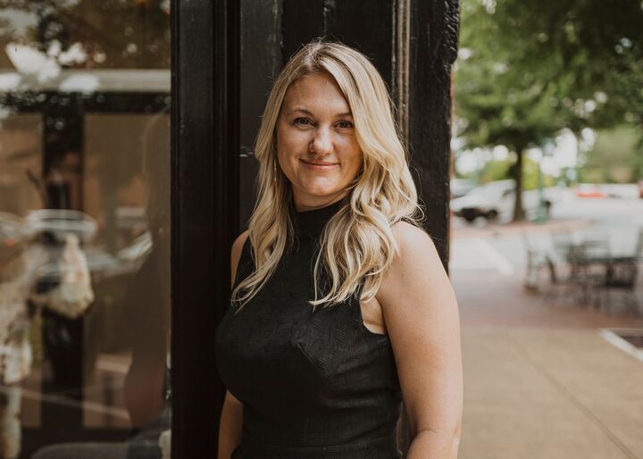 Joanna Kearns, Associate Real Estate Broker in Jasper, Lindsey & Pauley