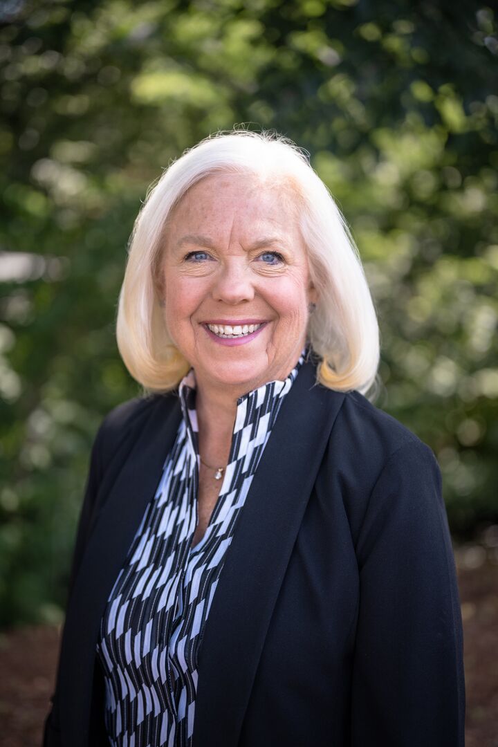 Donna Ready, Real Estate Salesperson in Chelmsford, Your Way