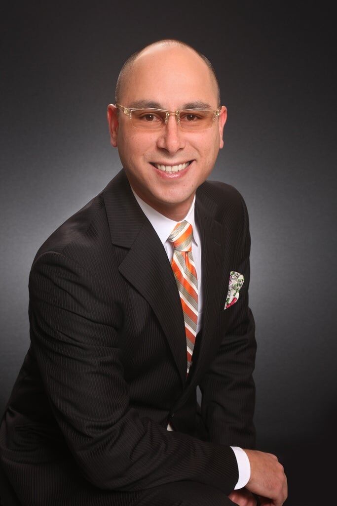 Romeo Aurelio, Associate Real Estate Broker in San Francisco, Masters