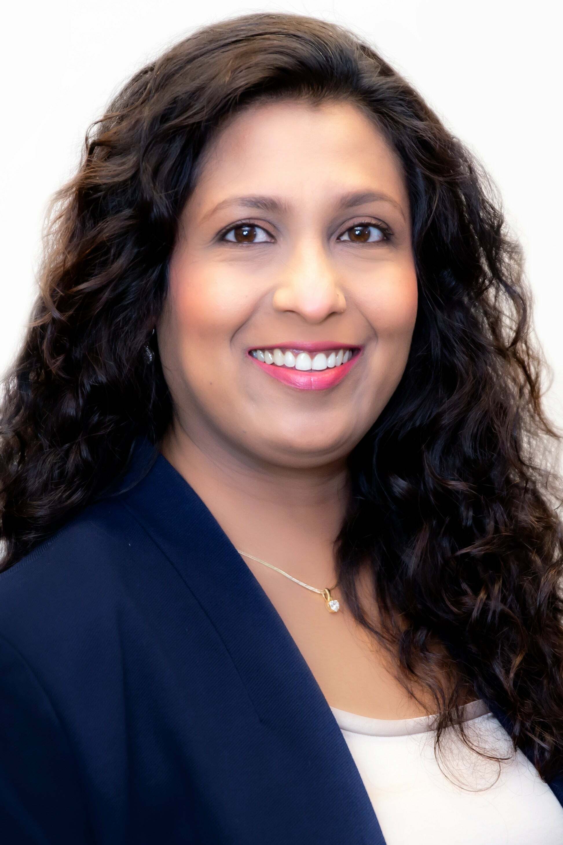 Shweta Khajanchi, Real Estate Salesperson in Irvine, Platinum Properties