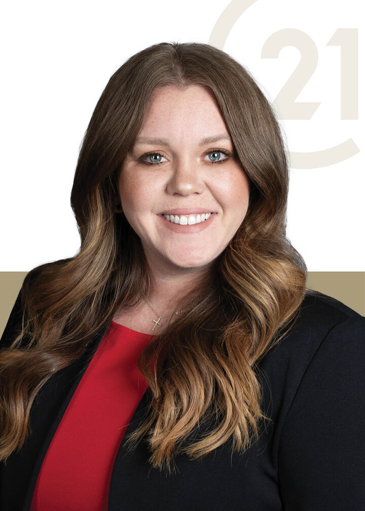 Cassie Brydels,  in Lake Charles, Bessette Flavin