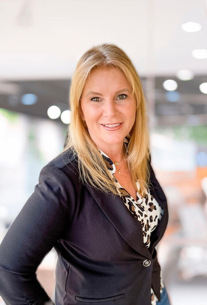 LaWanda Watt, Real Estate Salesperson in Inverness, J W Morton Real Estate, Inc.
