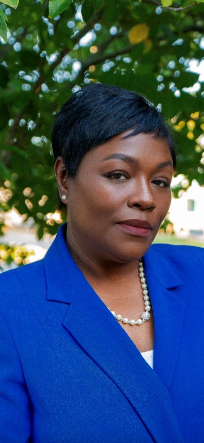 Karen Vinson, Real Estate Salesperson in Alexandria, Rhodes Realty