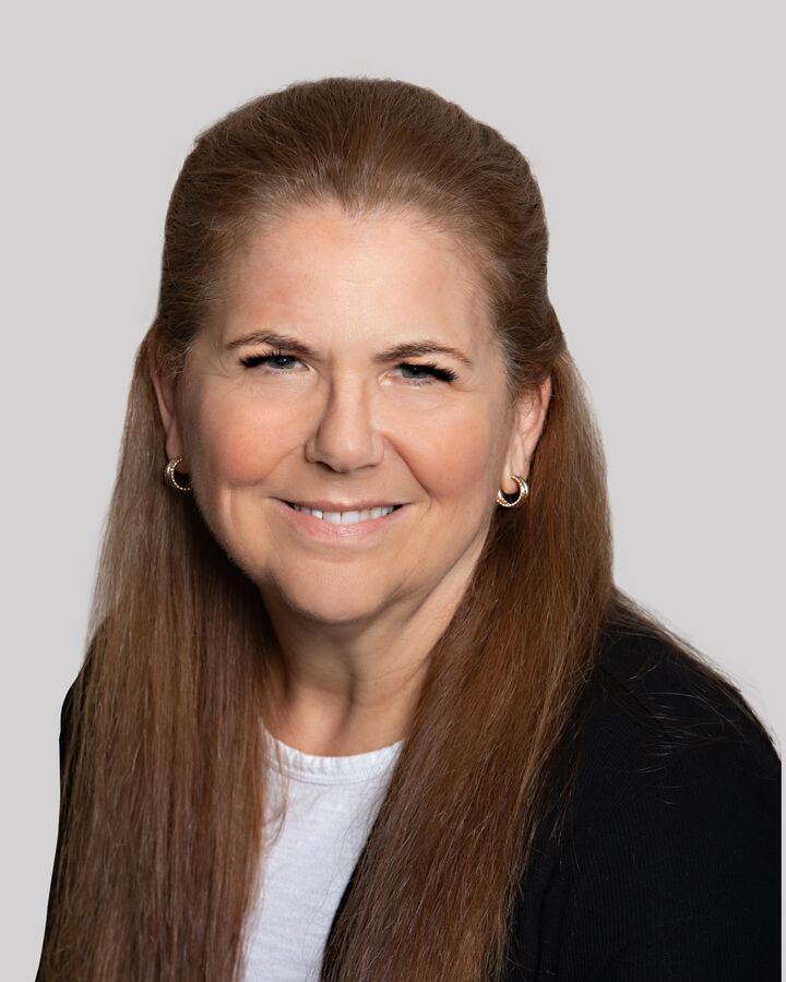 Beth Tassinari, Real Estate Broker in Plymouth, Tassinari & Associates, Inc