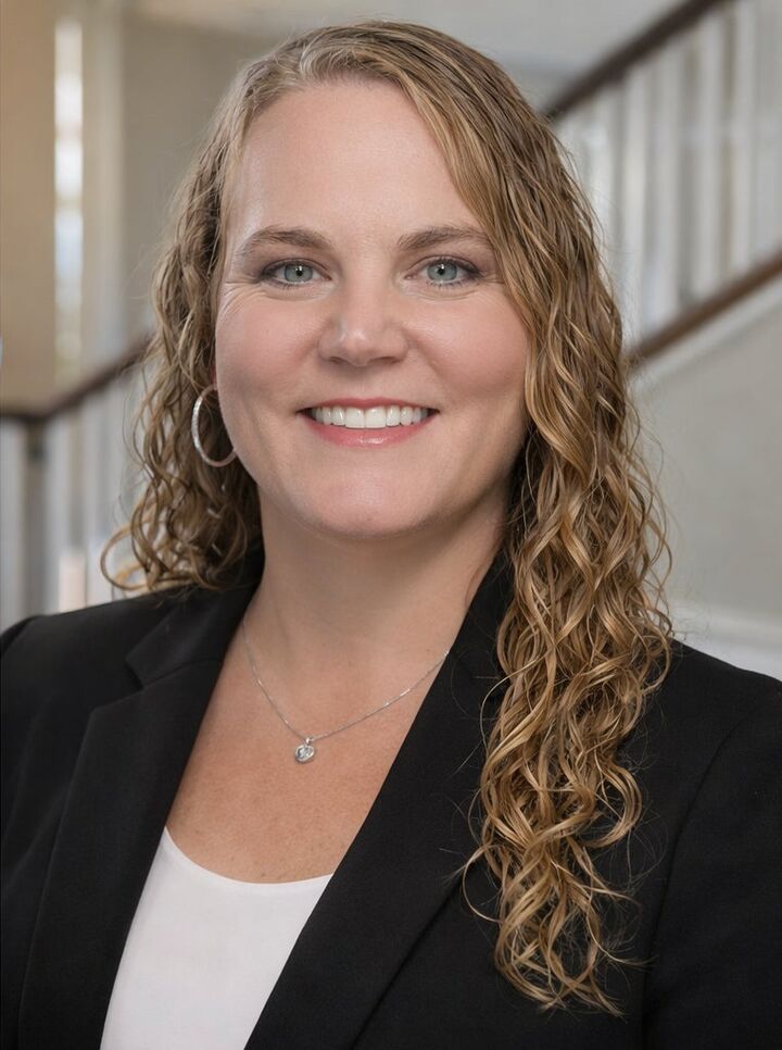 Amber Chalco, Real Estate Salesperson in Grove City, ERA Real Solutions Realty