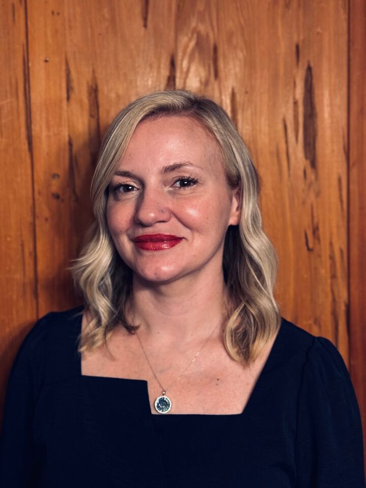 Linda Jo Nichols, Real Estate Salesperson in Beverly Hills, ERA American Suncoast