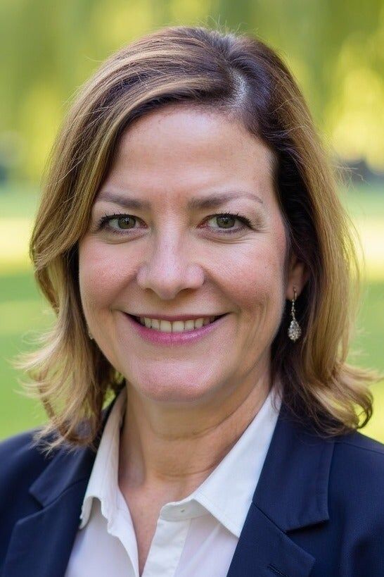 Kari Goddard,  in Birmingham, Professionals