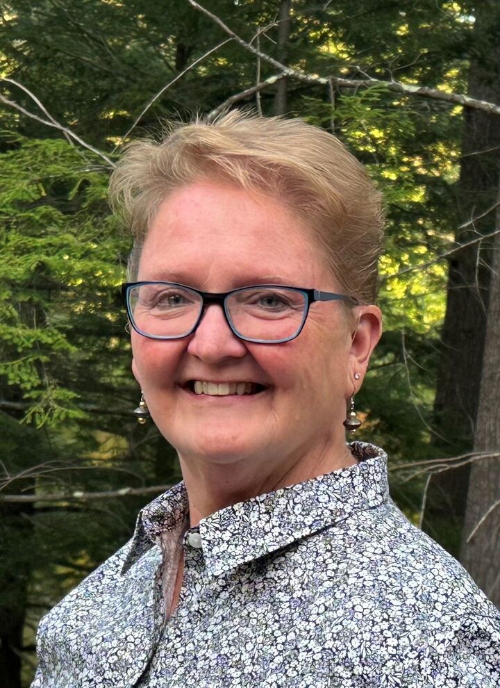 Deb Rees, Real Estate Salesperson in New London, The Masiello Group